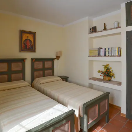 Dom wakacyjny 2 Bedroom Awesome In *