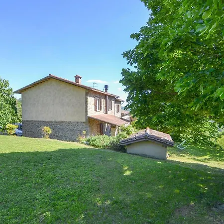 2 Bedroom Awesome In Dom wakacyjny *