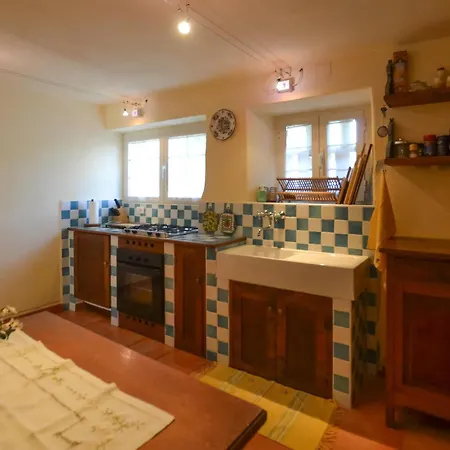 2 Bedroom Awesome In Dom wakacyjny