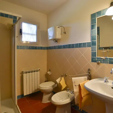 Dom wakacyjny 2 Bedroom Awesome In