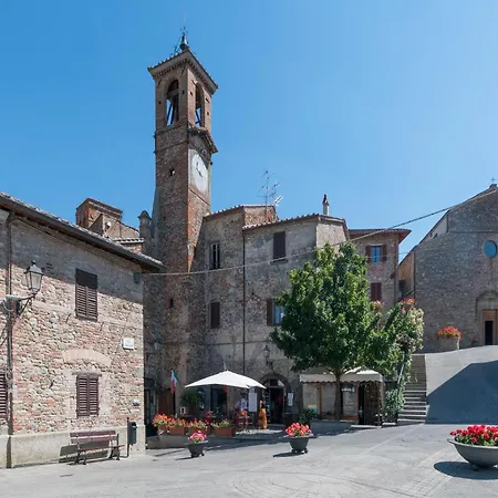 2 Bedroom Awesome In Pietralunga (Umbria)